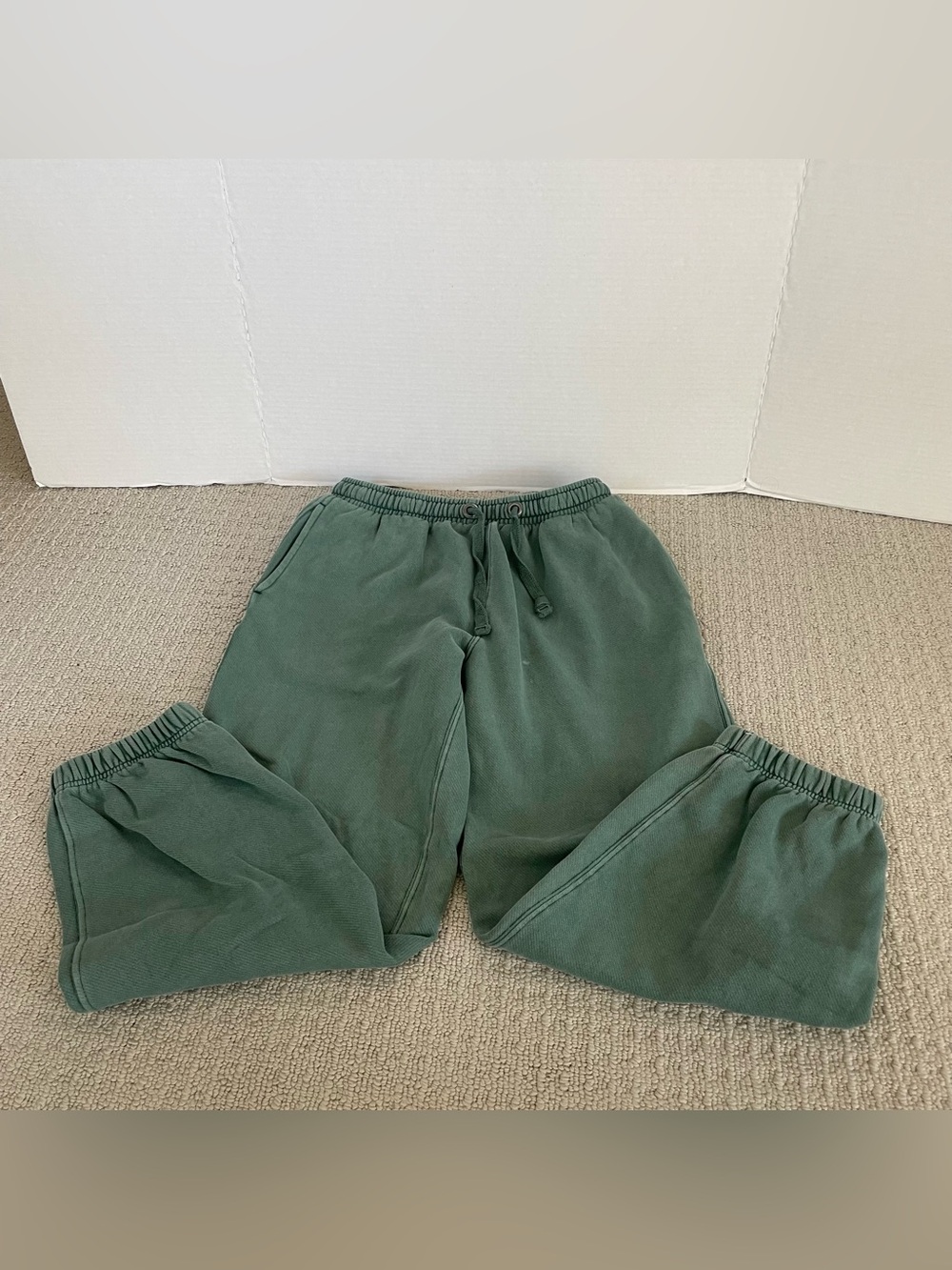 Women’s Aeropostale green joggers